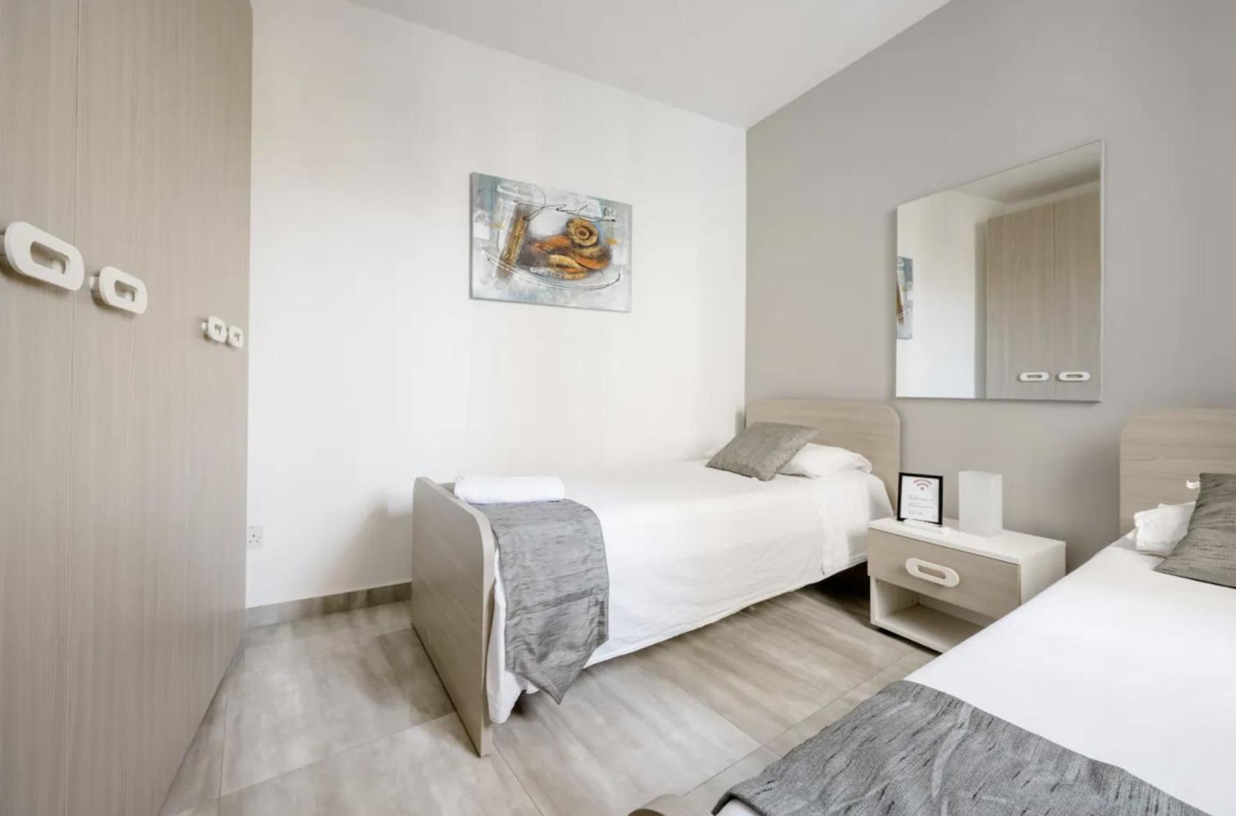 F12 Room 2, Private Room Two Single Beds Privated Bathroom In Shared Flat ムサイダ エクステリア 写真